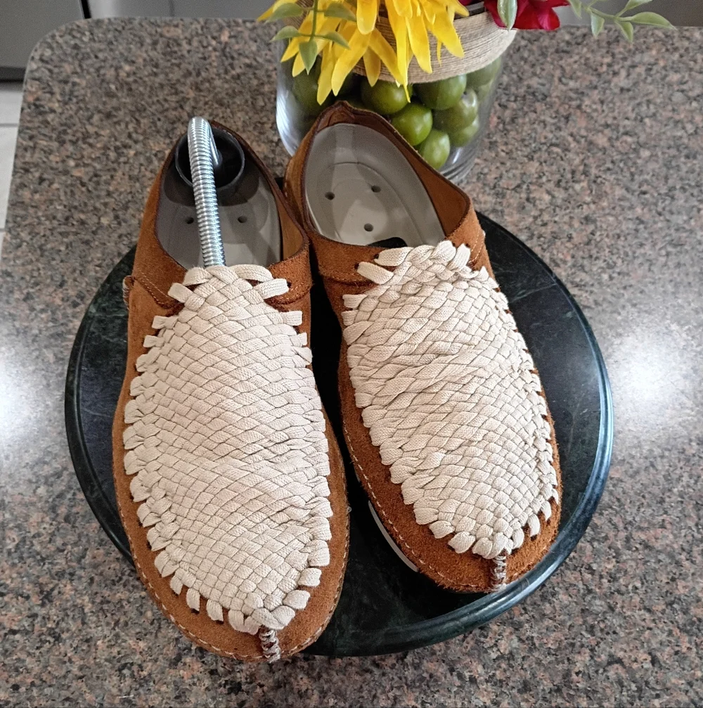 Nike Considered Mule Size 9